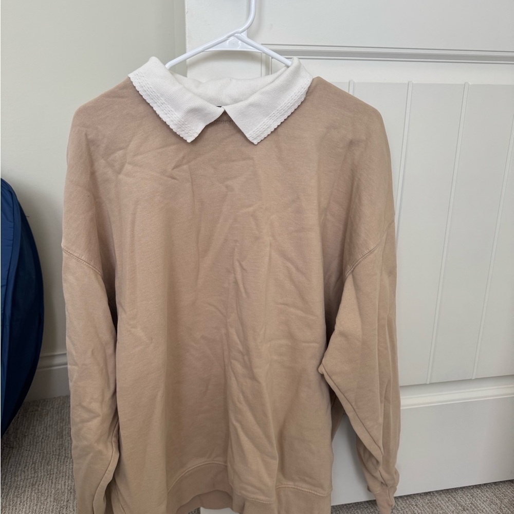 Brandy Melville Tan Sweatshirt with White Collar